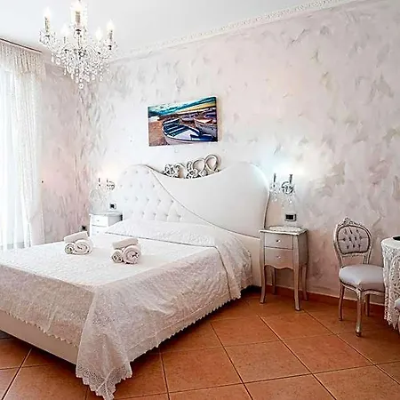 Isca Della Chitarra Bed And Charme Alojamento de Acomodação e Pequeno-almoço Castellabate